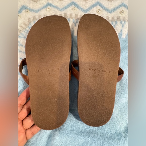 Tory Burch Tan Textured Surface - Picture 8 of 13